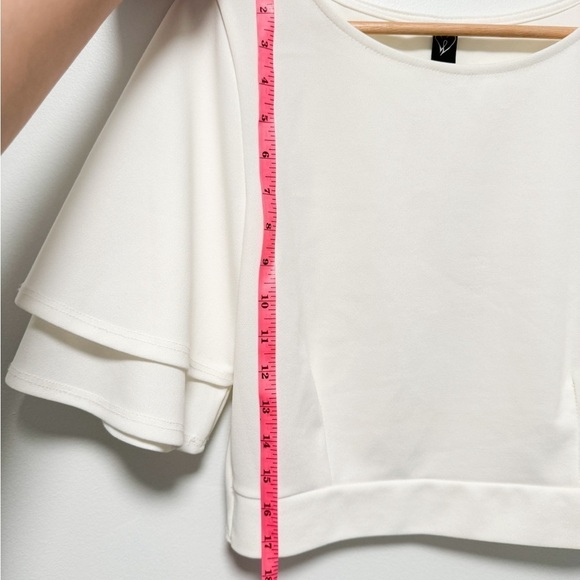 Windsor Crop top flowy sleeve off white top |  Large - Picture 6 of 9